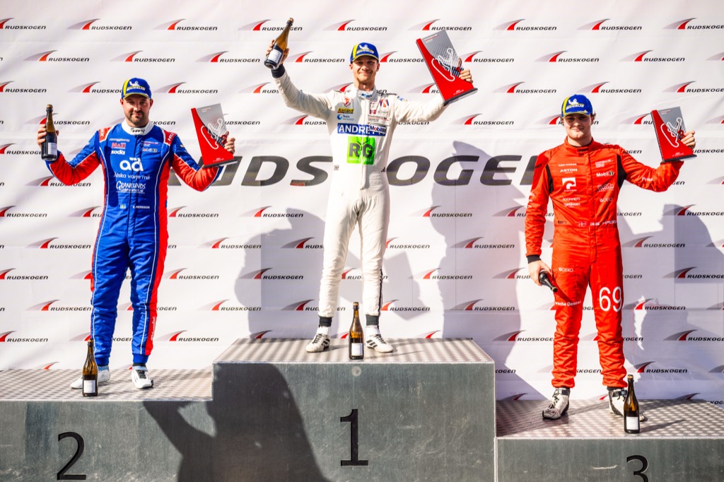 Gustav Krogh tilbage på Carrera Cup-podiet i Norge.
(Foto: Porsche Carrera Cup Scandinavia)